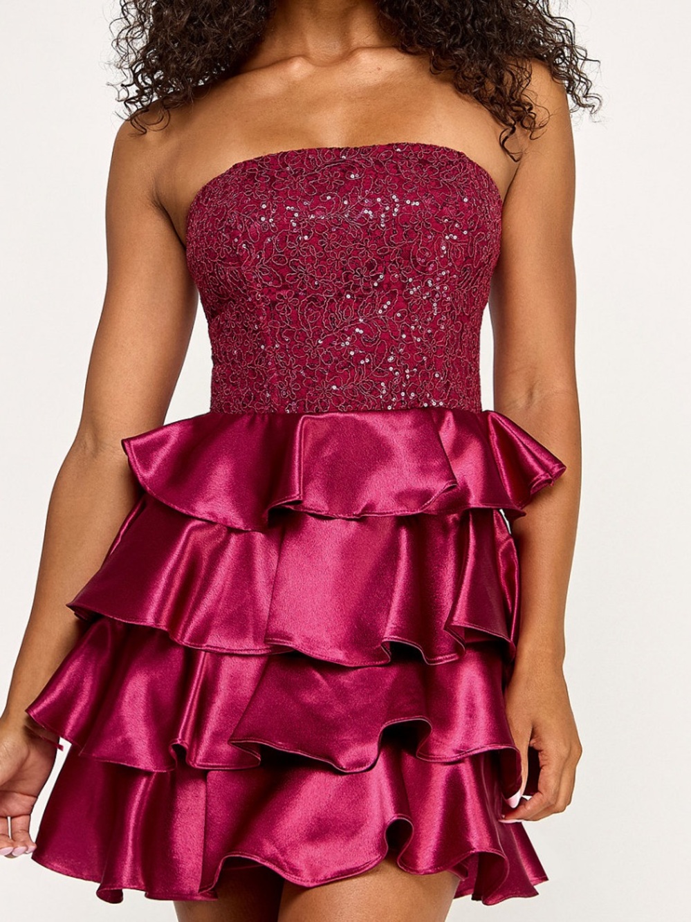 Seni & cade Juniors' Sequin Embellished Strapless Satin Tiered Dress